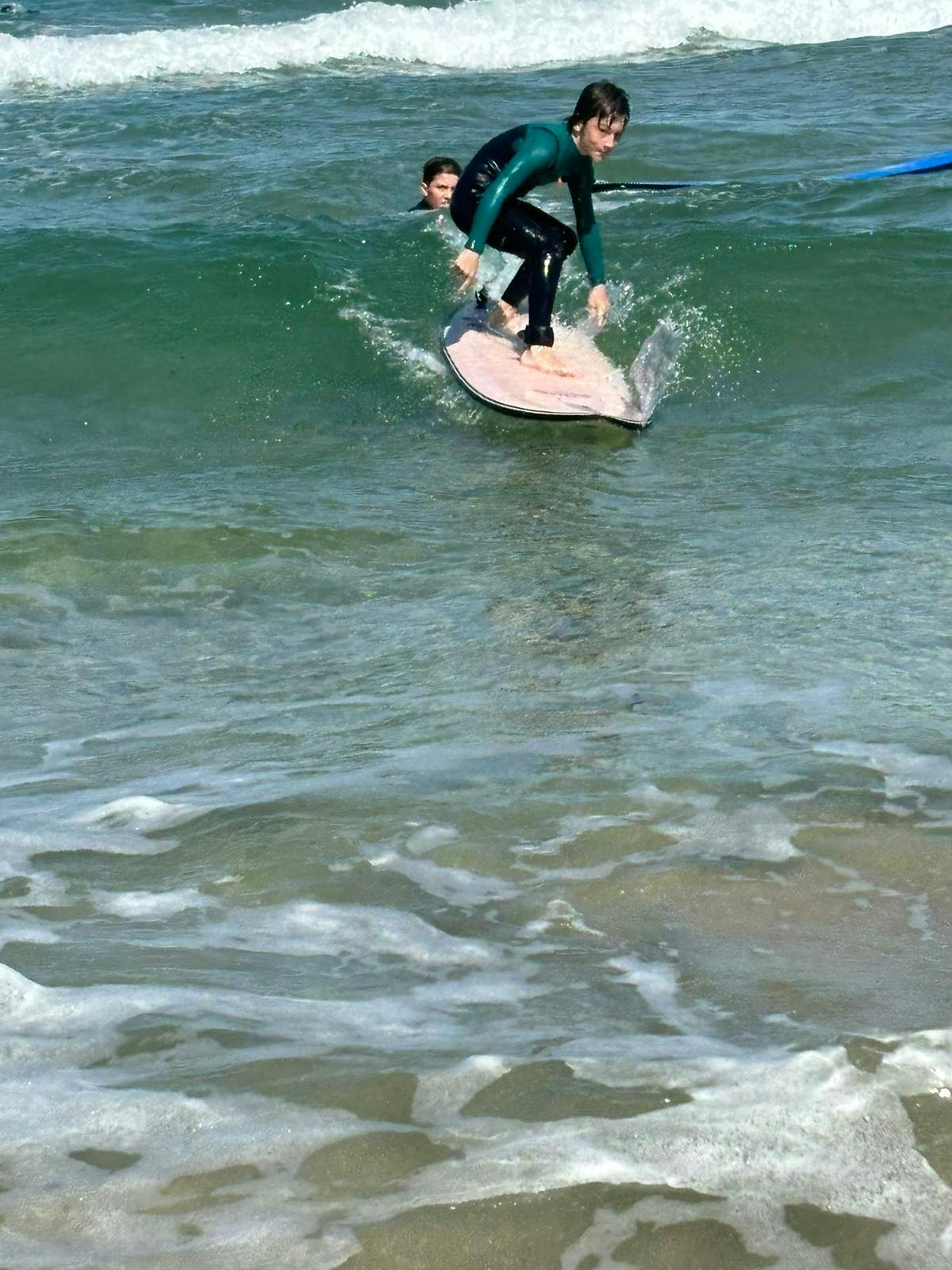 waves surf school